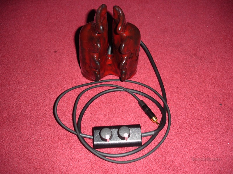 Der Penis-Pulsator "Twincharger" ist einsatzbereit.